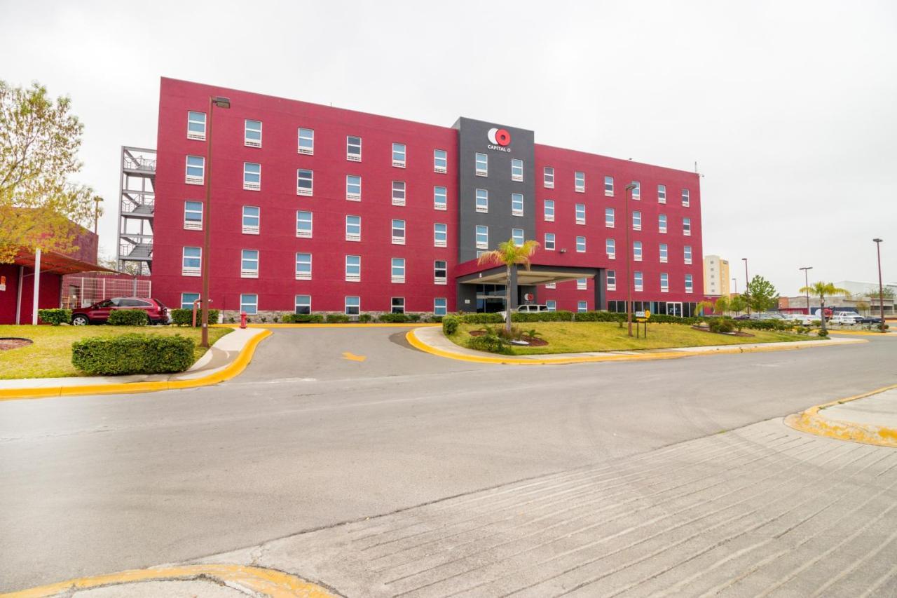 Capital O Hotel Herederos, Пьедрас-Неграс Экстерьер фото