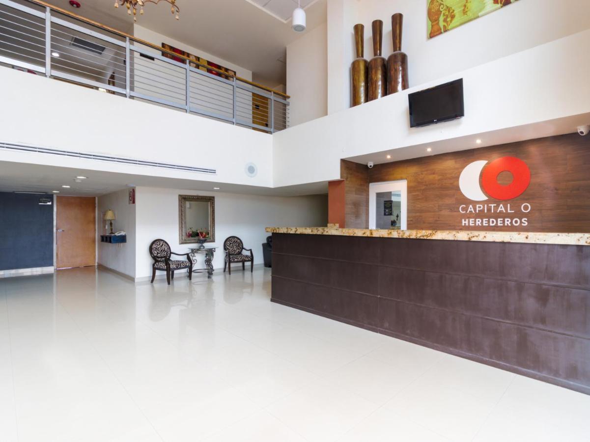 Capital O Hotel Herederos, Пьедрас-Неграс Экстерьер фото